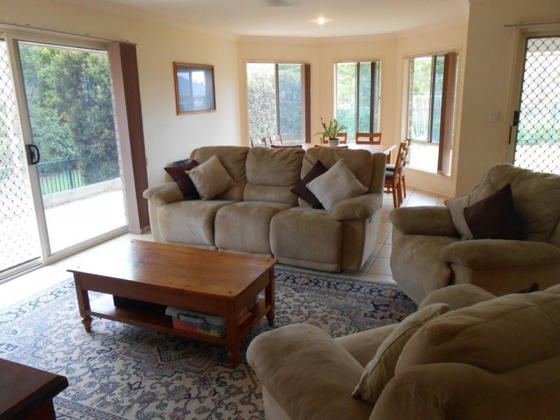 2 Remington Rise, Palmwoods QLD 4555