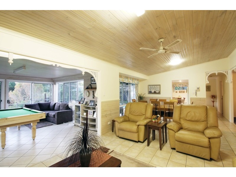 37 Smith Drive, Mooloolah Valley QLD 4553
