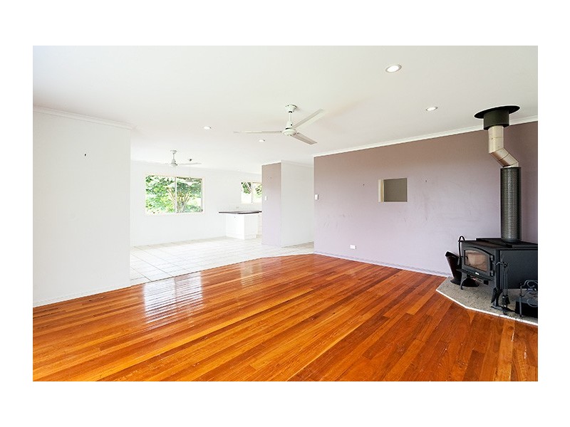 650 Hunchy Road, Hunchy QLD 4555