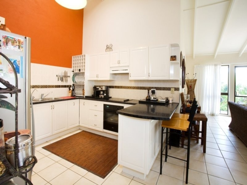 2/9 Point Cartwright Drive, Buddina QLD 4575