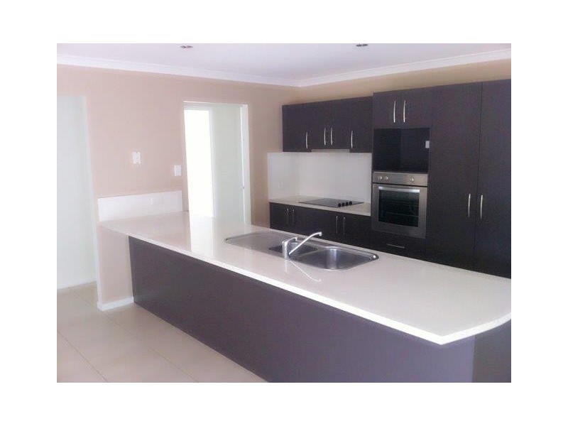 17 Garden Avenue, Palmwoods QLD 4555