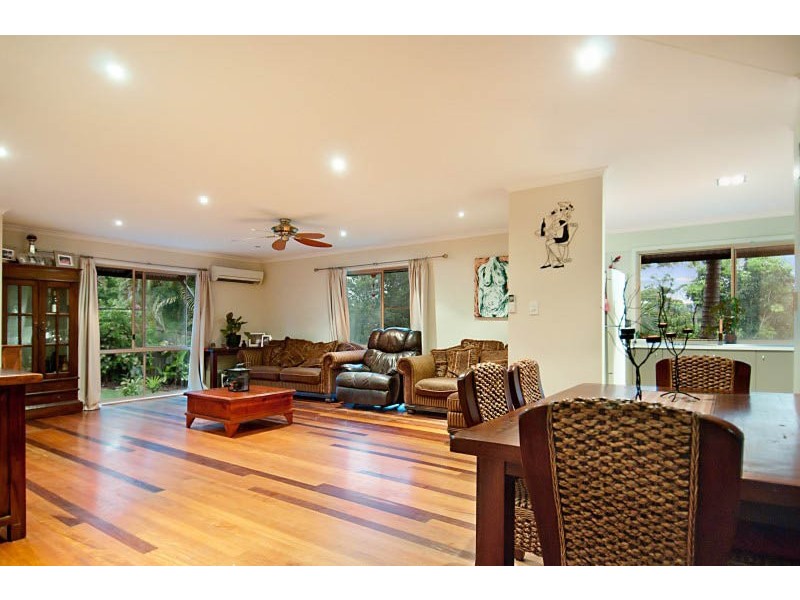 1 Camelia Court, Palmwoods QLD 4555