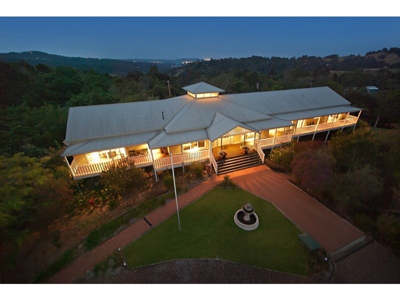 813 Hunchy Road, Hunchy QLD 4555