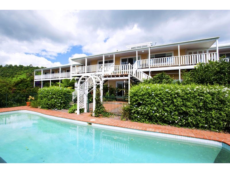 813 Hunchy Road, Hunchy QLD 4555