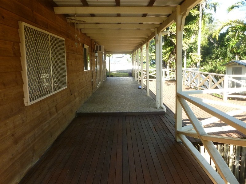 16 Kolora  Place, Palmwoods QLD 4555