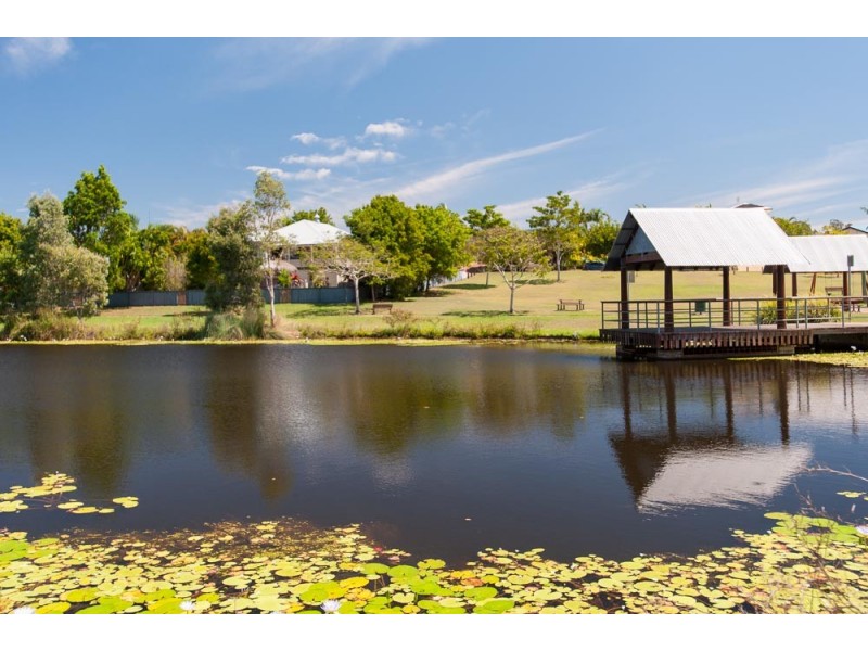 15 Petigrain Avenue, Palmwoods QLD 4555