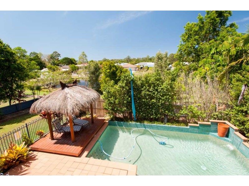 15 Petigrain Avenue, Palmwoods QLD 4555