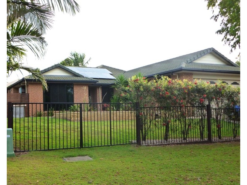 8 Yellow Cedar Place, Palmwoods QLD 4555