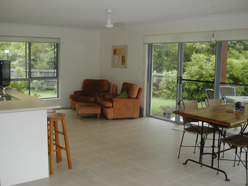 8 Rangeleigh, Palmwoods QLD 4555