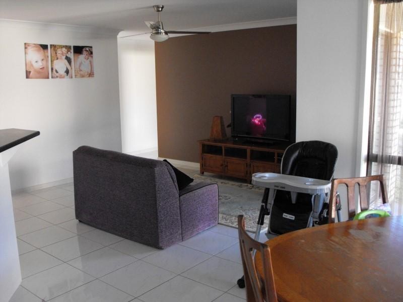 3 Dixon Court, Mooloolah Valley QLD 4553