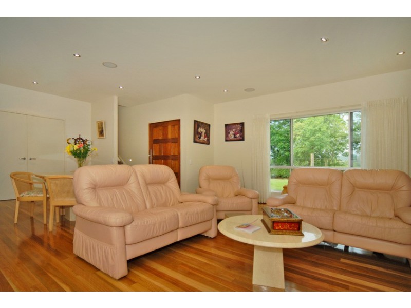4 Churchill Street, Palmwoods QLD 4555