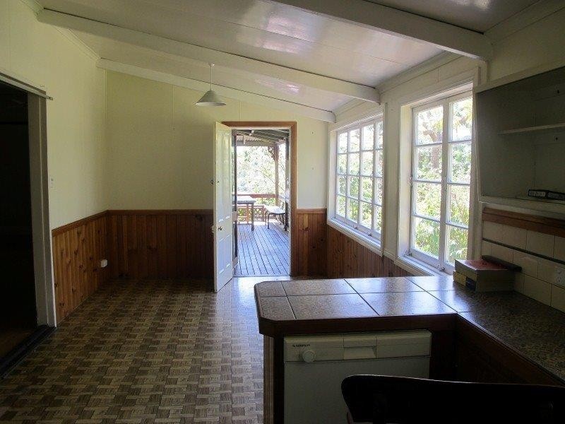 57 Andersen Rd, Mooloolah Valley QLD 4553