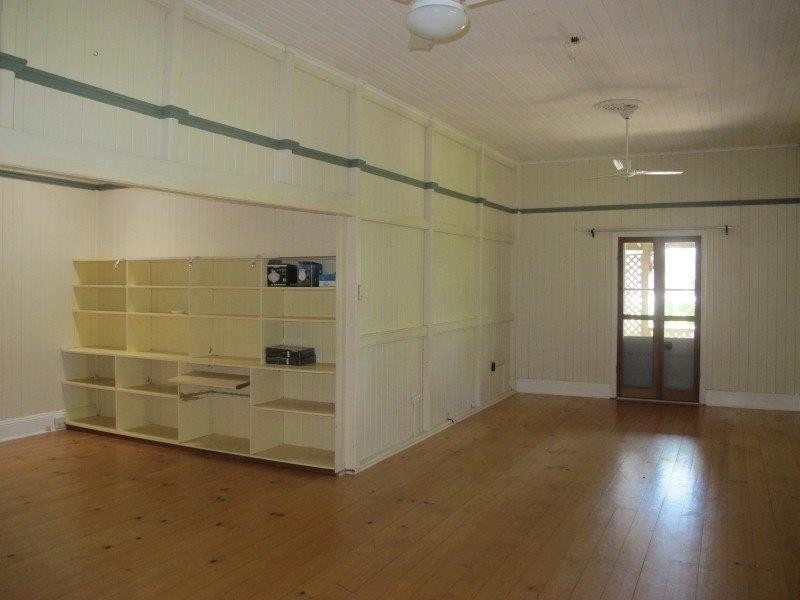 57 Andersen Rd, Mooloolah Valley QLD 4553