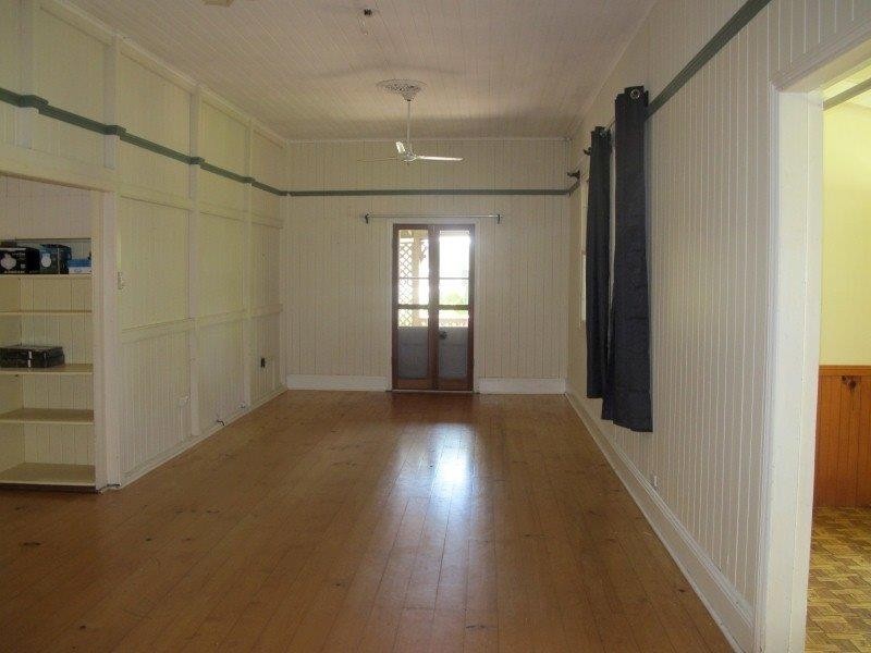 57 Andersen Rd, Mooloolah Valley QLD 4553