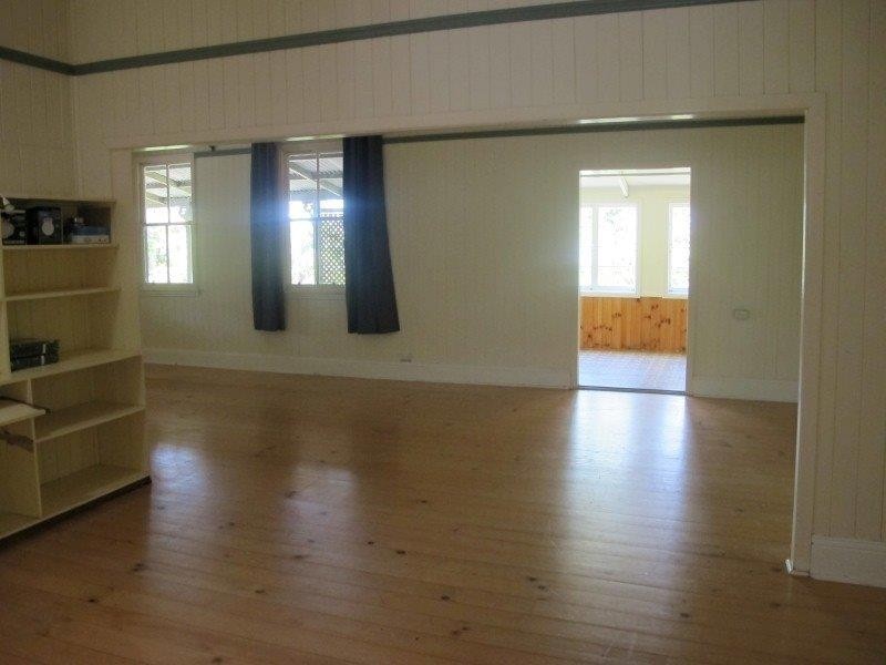 57 Andersen Rd, Mooloolah Valley QLD 4553