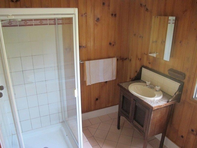 57 Andersen Rd, Mooloolah Valley QLD 4553