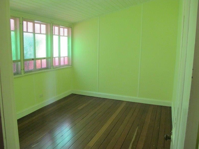 57 Andersen Rd, Mooloolah Valley QLD 4553