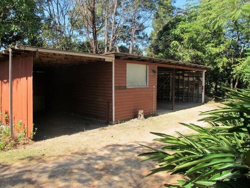 57 Andersen Rd, Mooloolah Valley QLD 4553