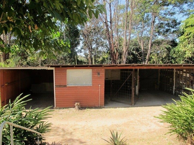 57 Andersen Rd, Mooloolah Valley QLD 4553