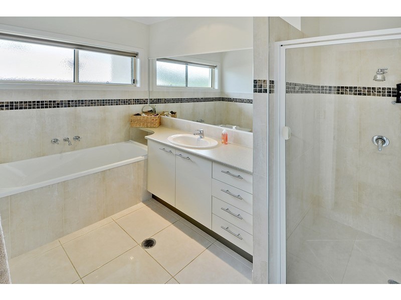 6 Paynters Pocket Avenue, Palmwoods QLD 4555