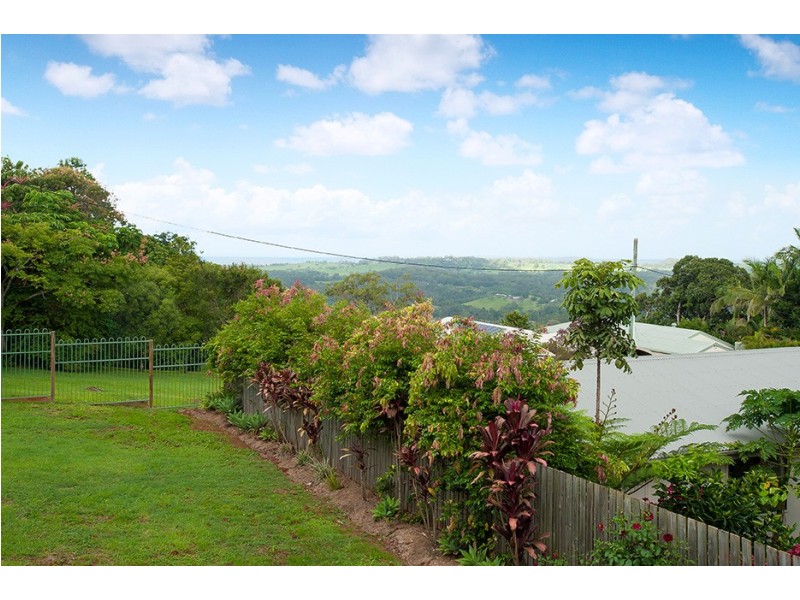 38 Post Office Road, Mapleton QLD 4560