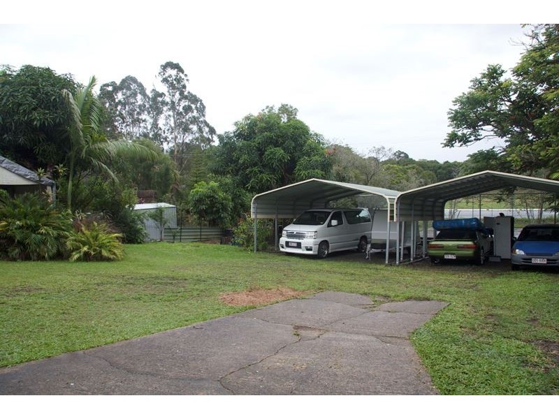 33 Crusher Park Drive, Nambour QLD 4560