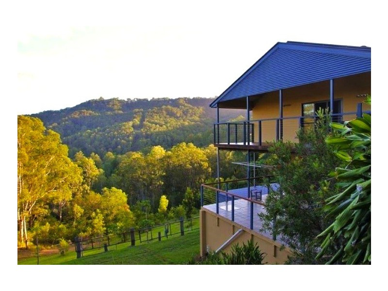 410 Hunchy Road, Hunchy QLD 4555