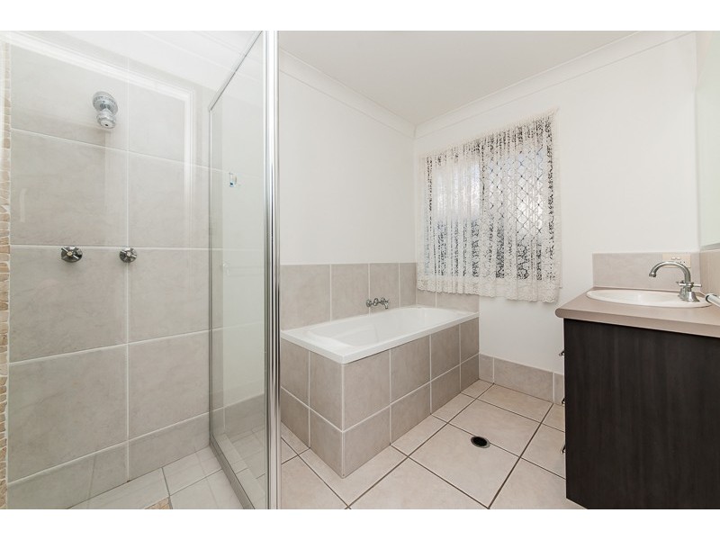 1 Evergreen Avenue, Palmwoods QLD 4555