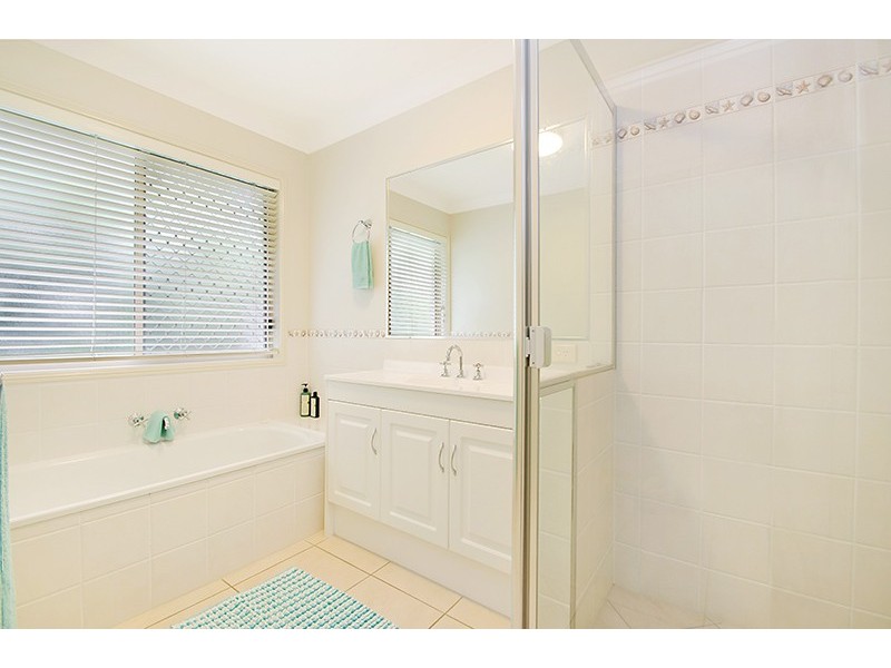 6 Red Jacket Court, Palmwoods QLD 4555