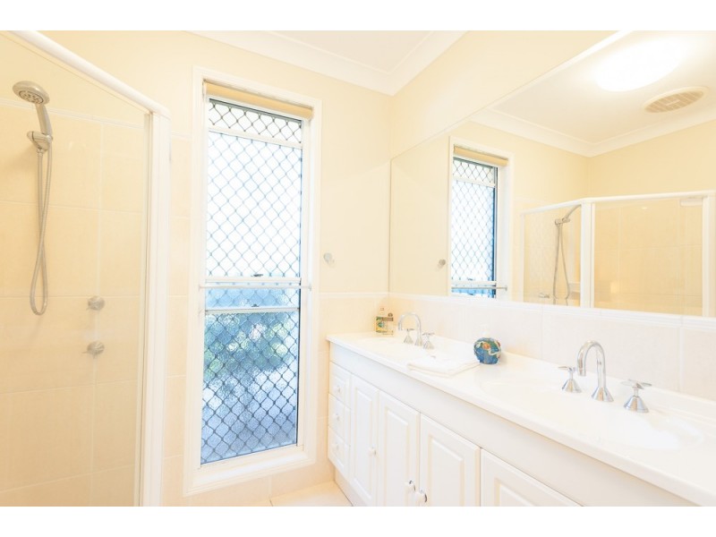 4 Rock Fig Court, Palmwoods QLD 4555