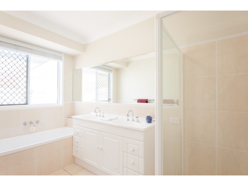 4 Rock Fig Court, Palmwoods QLD 4555