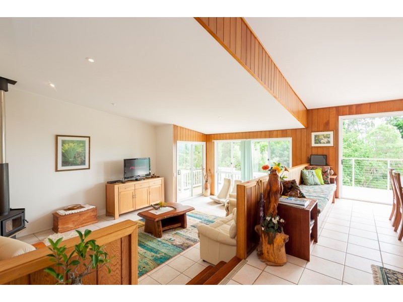 15-17 Towen View Court, Towen Mountain QLD 4560