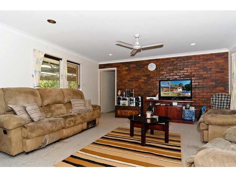 310 Connection rd, Mooloolah Valley QLD 4553