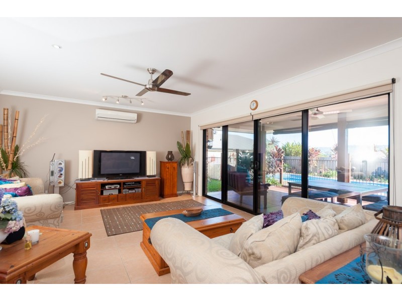 38 Bunya Pine Place, Woombye QLD 4559