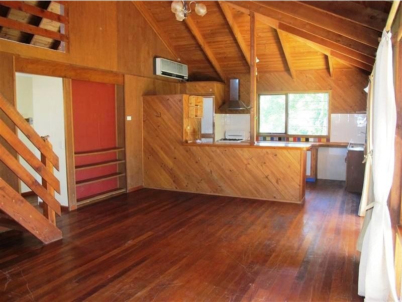 98 Neill Rd, Mooloolah Valley QLD 4553