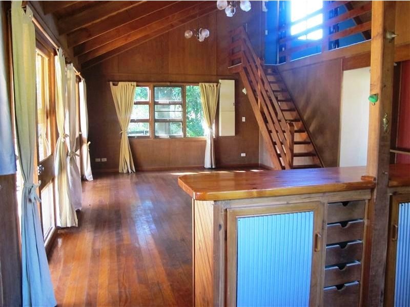 98 Neill Rd, Mooloolah Valley QLD 4553