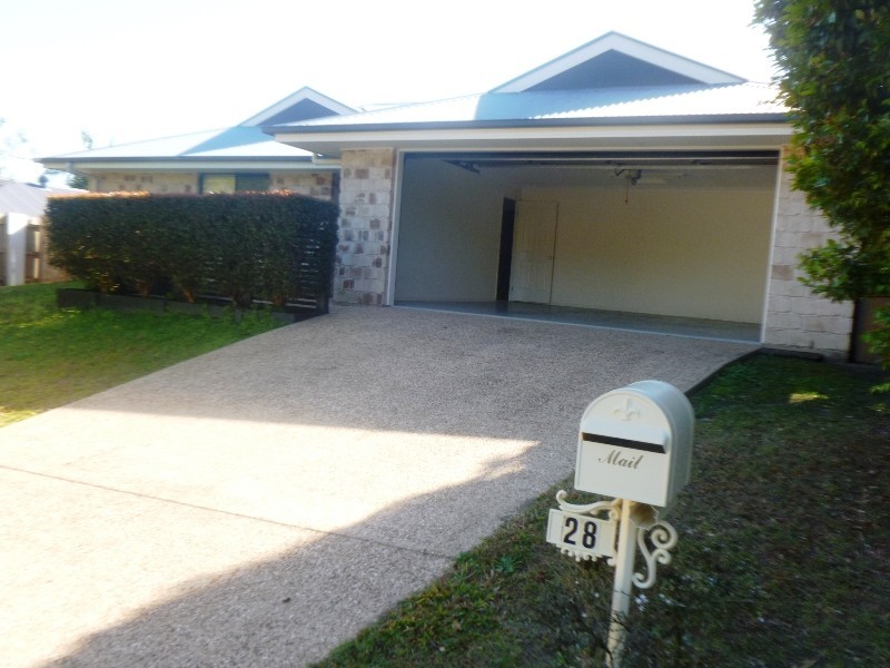 28 Petigrain Avenue, Palmwoods QLD 4555