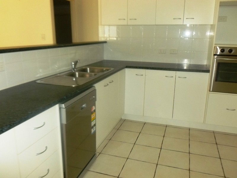 28 Petigrain Avenue, Palmwoods QLD 4555