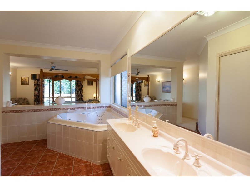 15 Flame Tree Court, Palmwoods QLD 4555