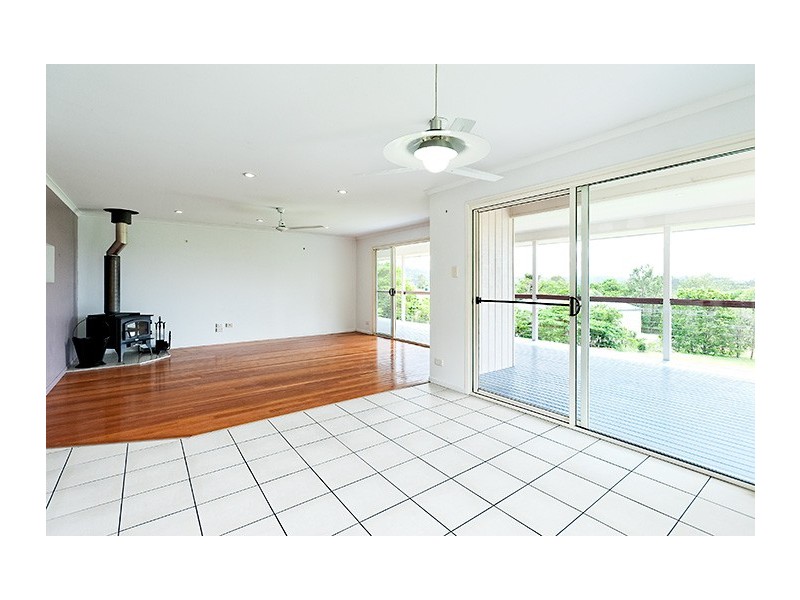 650 Hunchy Road, Hunchy QLD 4555