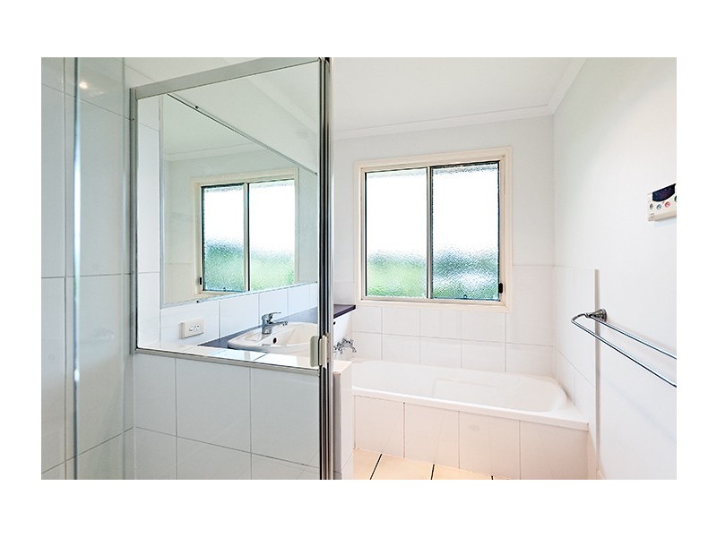 650 Hunchy Road, Hunchy QLD 4555