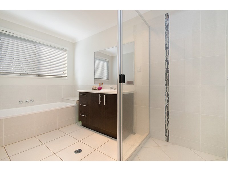 24 Ridge Court, Mooloolah Valley QLD 4553