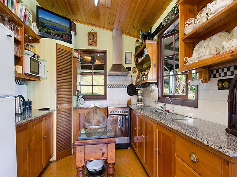 188 Chevallum School Road, Chevallum QLD 4555