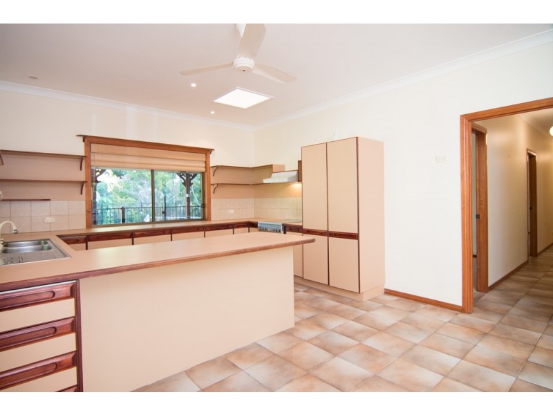 4 Fortune Court, Nambour QLD 4560