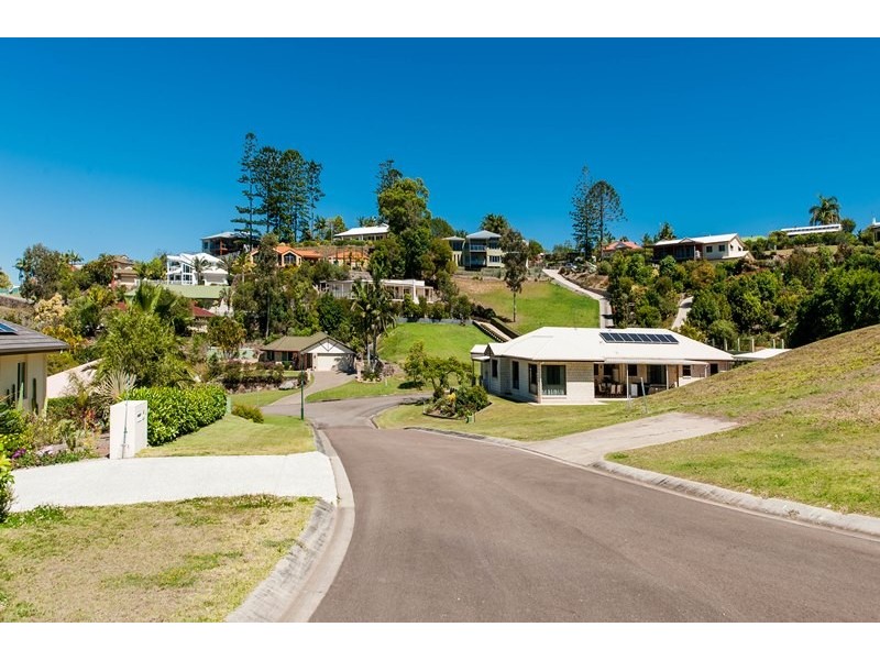 61 Lachlan Avenue, Nambour QLD 4560