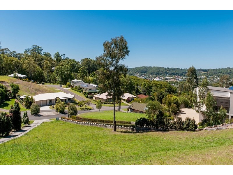 61 Lachlan Avenue, Nambour QLD 4560