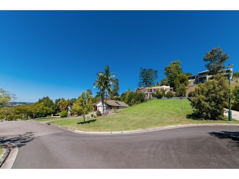 61 Lachlan Avenue, Nambour QLD 4560