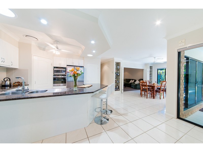 8 Yellow Cedar Place, Palmwoods QLD 4555