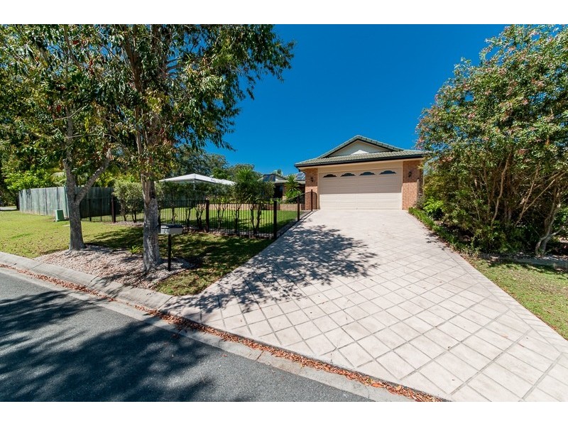 8 Yellow Cedar Place, Palmwoods QLD 4555