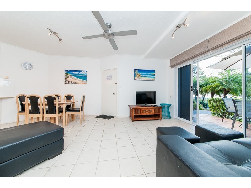 1/2 Picnic Point Esplanade, Maroochydore QLD 4558